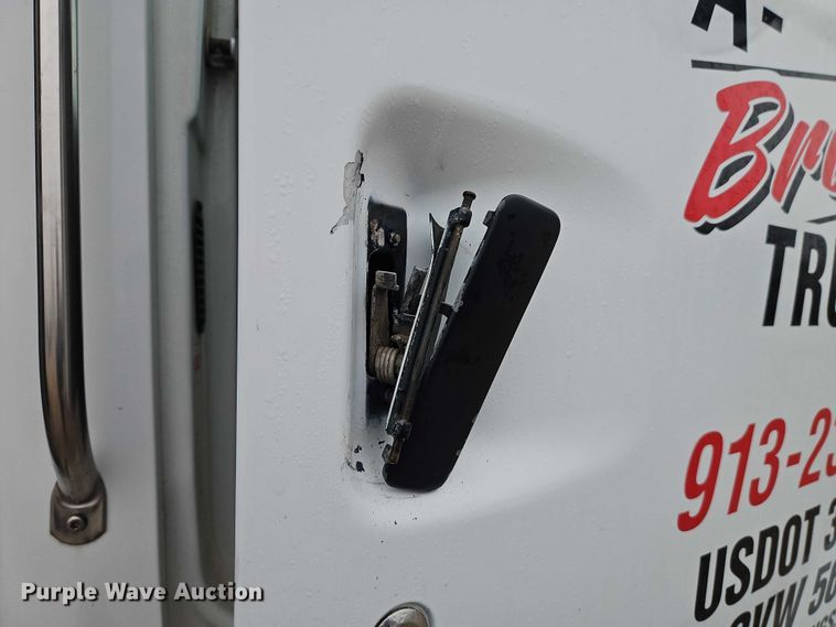 image for item EO4909 2006 Sterling Truck A9500 Series dump truck