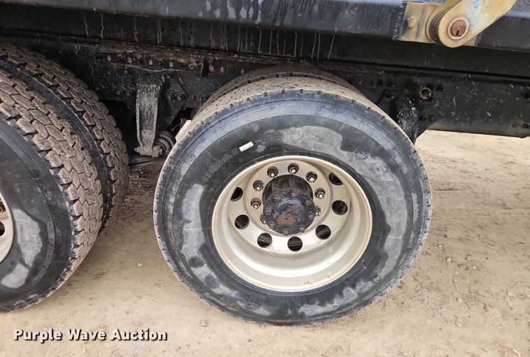 image for item EO4909 2006 Sterling Truck A9500 Series dump truck