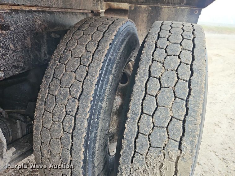 image for item EO4909 2006 Sterling Truck A9500 Series dump truck