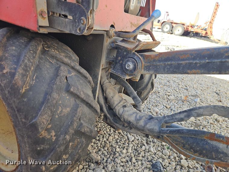 image for item EO4913 Ditch Witch 255SX vibratory cable plow