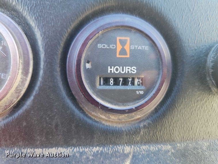 image for item EO4913 Ditch Witch 255SX vibratory cable plow