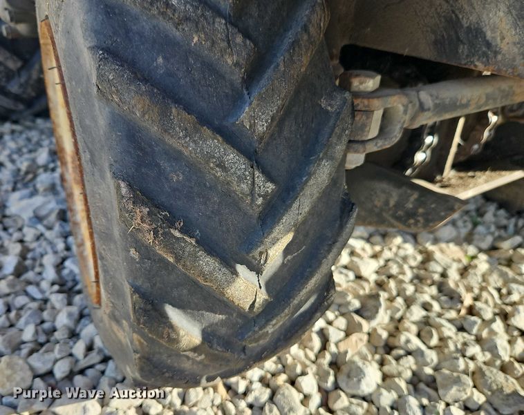 image for item EO4913 Ditch Witch 255SX vibratory cable plow