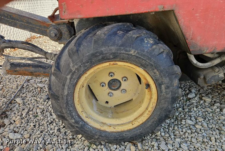 image for item EO4913 Ditch Witch 255SX vibratory cable plow