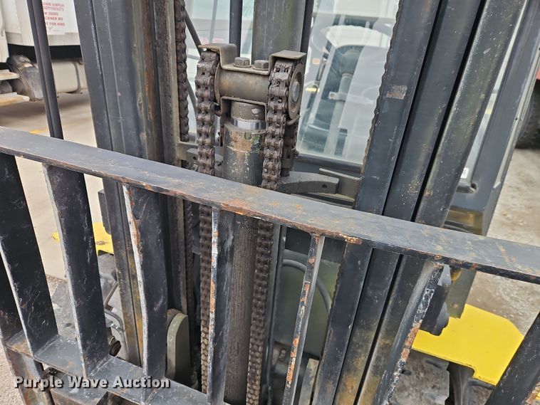 image for item EO4917 Hyster H60 forklift