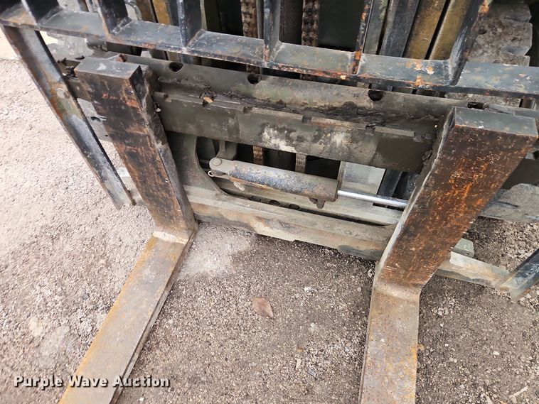 image for item EO4917 Hyster H60 forklift