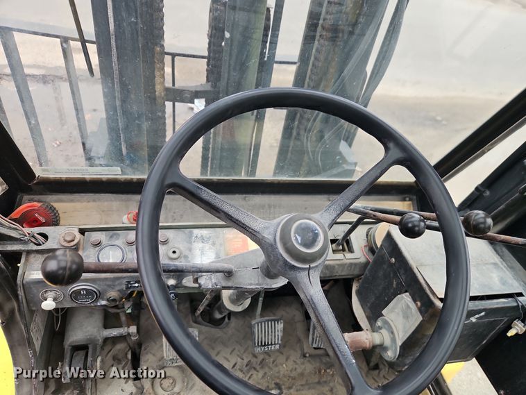 image for item EO4917 Hyster H60 forklift