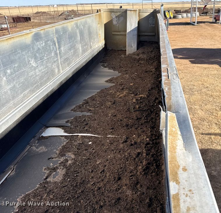 image for item EP2729 2009 Trailstar end dump trailer