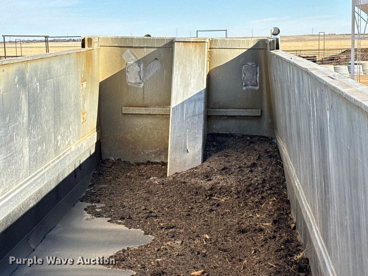 image for item EP2729 2009 Trailstar end dump trailer