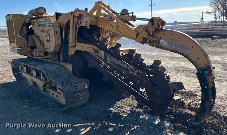 image for item EP2750 1982 Vermeer T-600D trencher