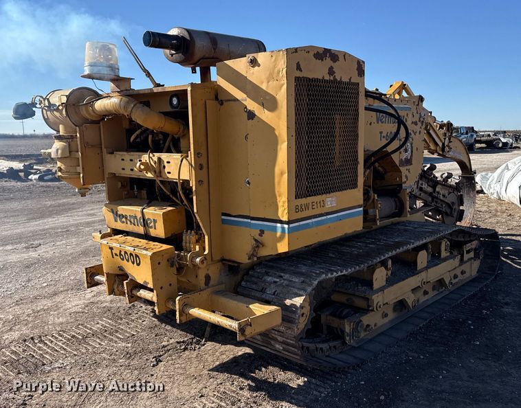 image for item EP2750 1982 Vermeer T-600D trencher