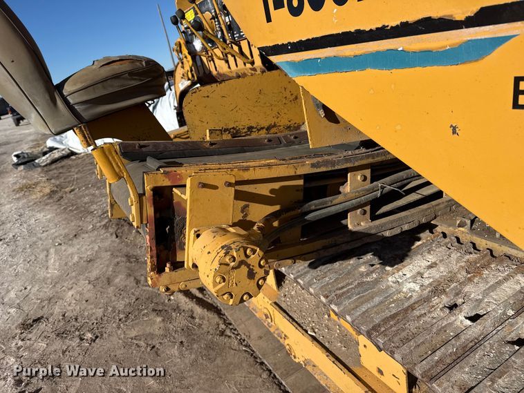 image for item EP2750 1982 Vermeer T-600D trencher