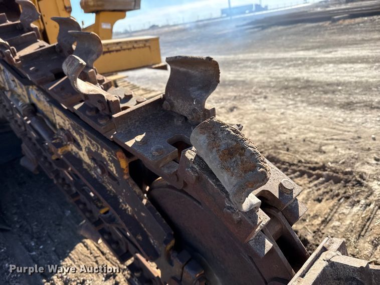 image for item EP2750 1982 Vermeer T-600D trencher