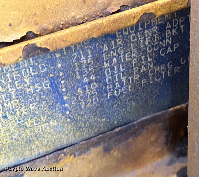 image for item EP2750 1982 Vermeer T-600D trencher