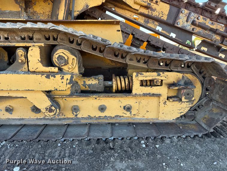 image for item EP2750 1982 Vermeer T-600D trencher