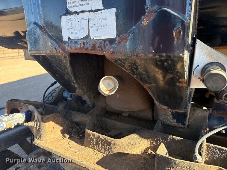 image for item EP2752 1999 Clement Fleetstar end dump trailer