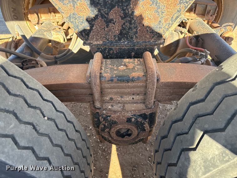 image for item EP2752 1999 Clement Fleetstar end dump trailer