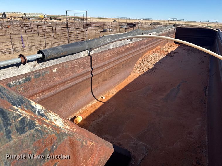 image for item EP2752 1999 Clement Fleetstar end dump trailer