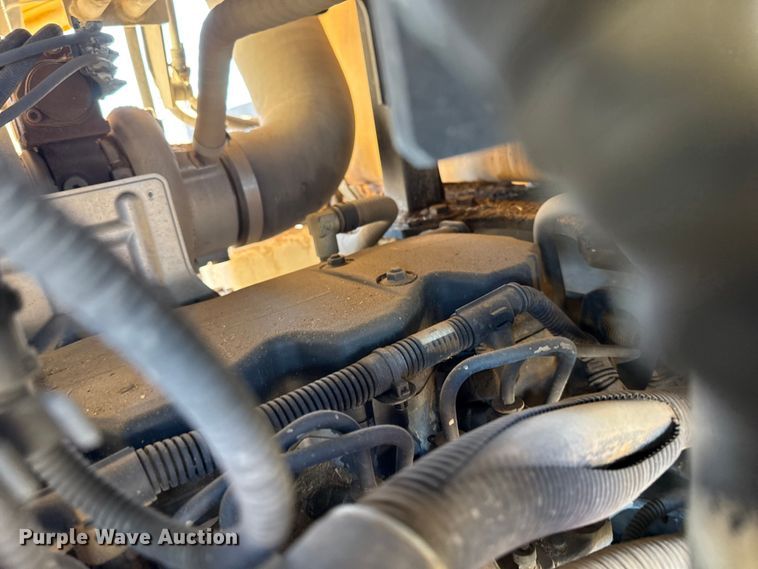 image for item EP2761 2018 Komatsu WA320-8 wheel loader