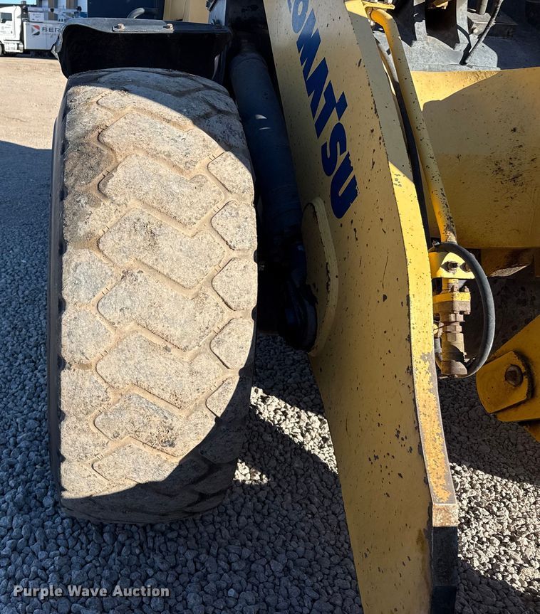 image for item EP2761 2018 Komatsu WA320-8 wheel loader