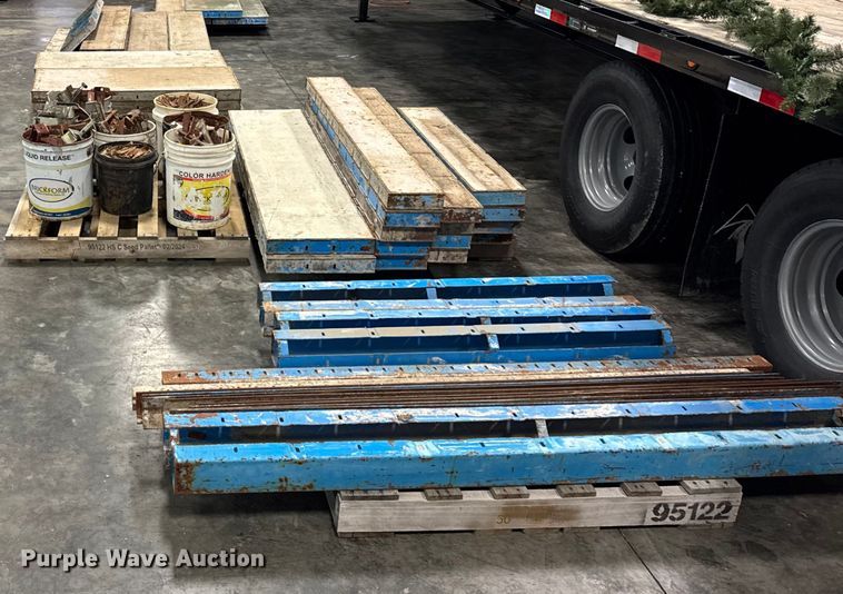 image for item ER0357 Concrete forms