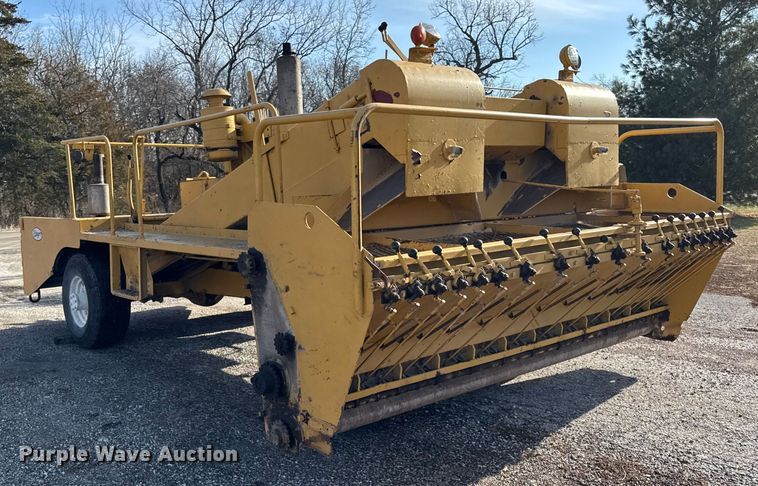 image for item ER0366 Etnyre chip spreader