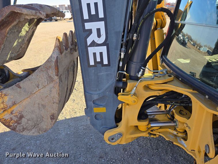 image for item ES2664 2015 John Deere 310SL HL backhoe