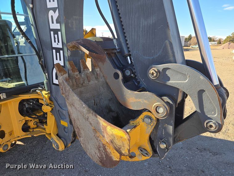image for item ES2664 2015 John Deere 310SL HL backhoe