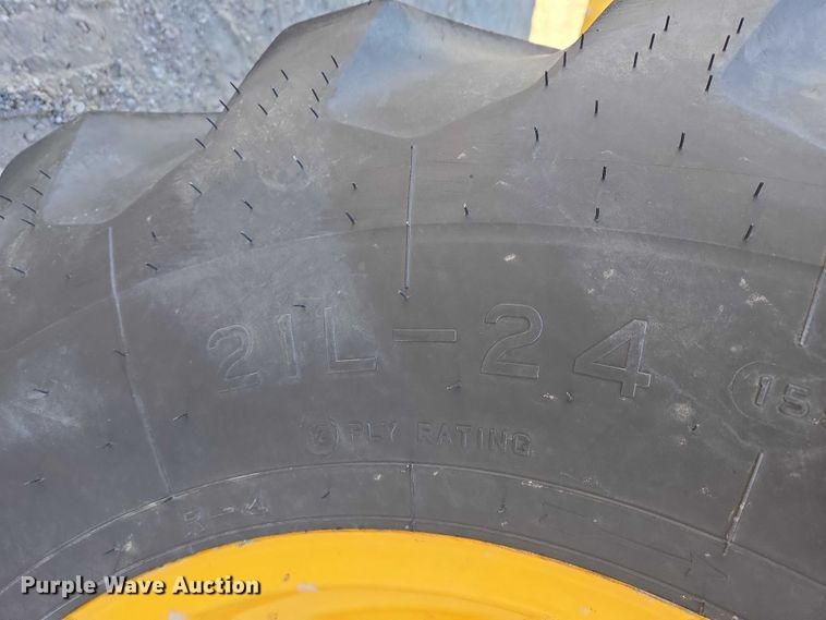 image for item ES2664 2015 John Deere 310SL HL backhoe