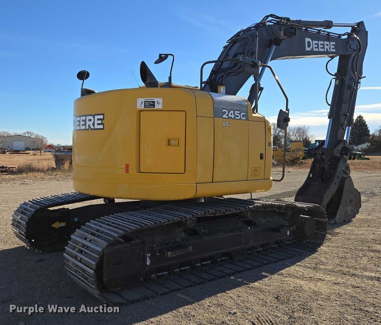 image for item ES2665 2014 John Deere 245G LC excavator