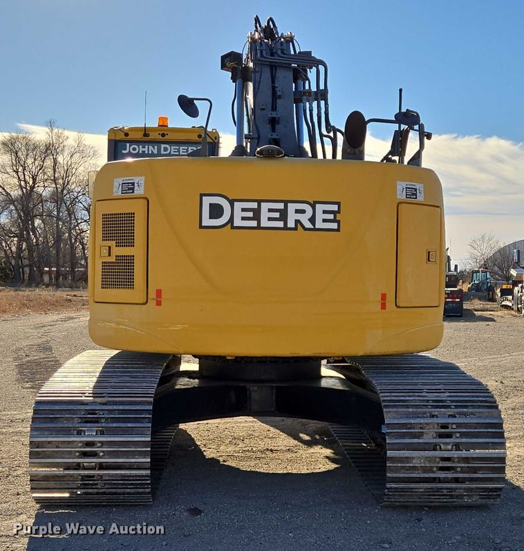 image for item ES2665 2014 John Deere 245G LC excavator