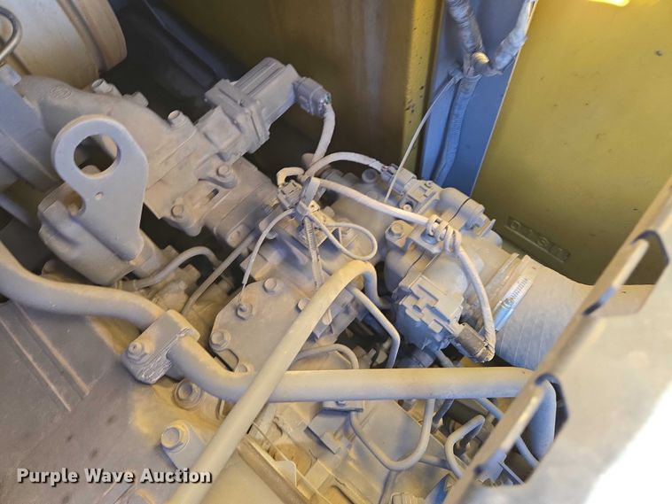 image for item ES2665 2014 John Deere 245G LC excavator