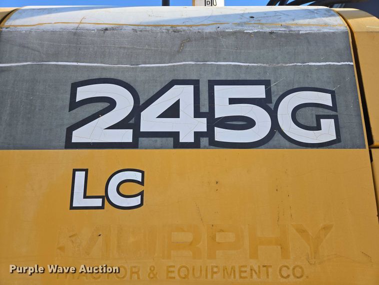 image for item ES2665 2014 John Deere 245G LC excavator