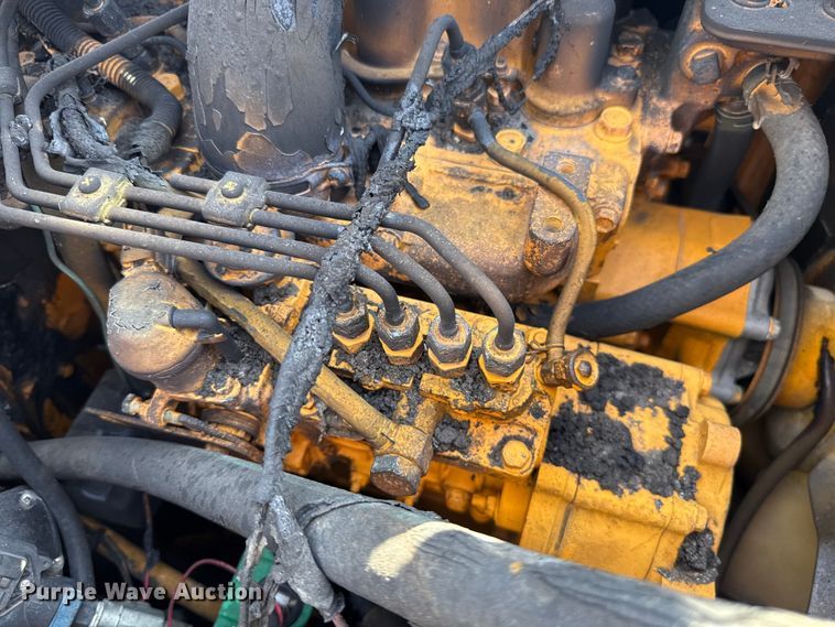 image for item ES5615 2007 Lee-Boy 8515 paver