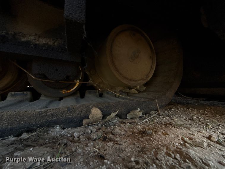 image for item ES5615 2007 Lee-Boy 8515 paver