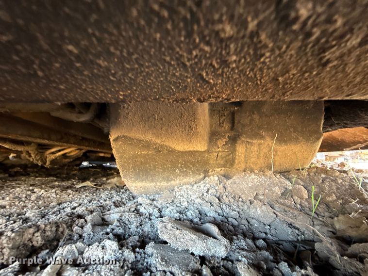 image for item ES5615 2007 Lee-Boy 8515 paver