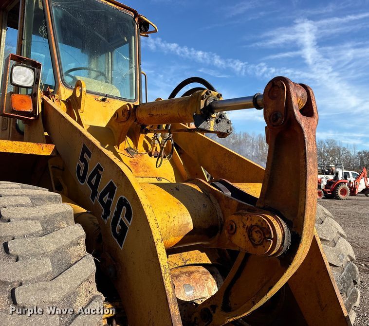 image for item ES8500 1995 John Deere 544G wheel loader