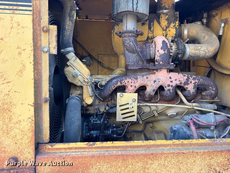 image for item ES8500 1995 John Deere 544G wheel loader