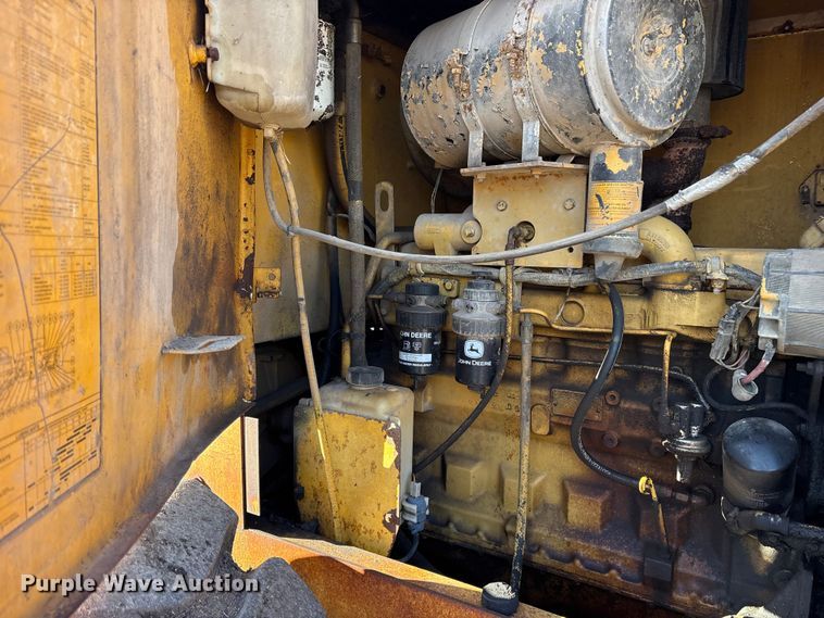 image for item ES8500 1995 John Deere 544G wheel loader