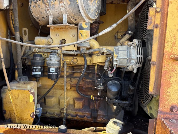 image for item ES8500 1995 John Deere 544G wheel loader