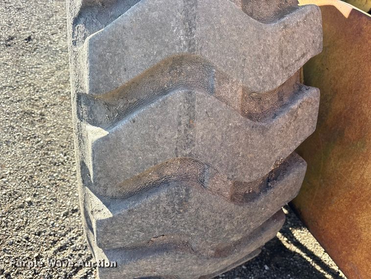 image for item ES8500 1995 John Deere 544G wheel loader