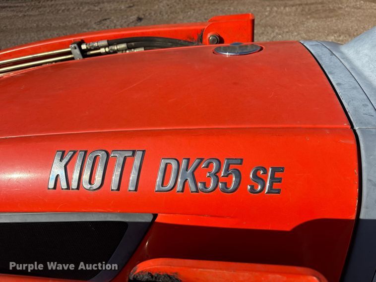 image for item ES8501 Kioti DK35SE MFWD tractor