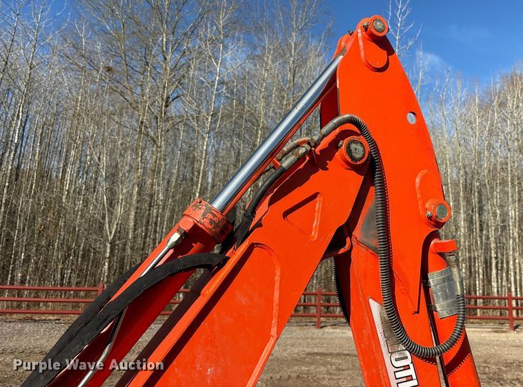 image for item ES8501 Kioti DK35SE MFWD tractor