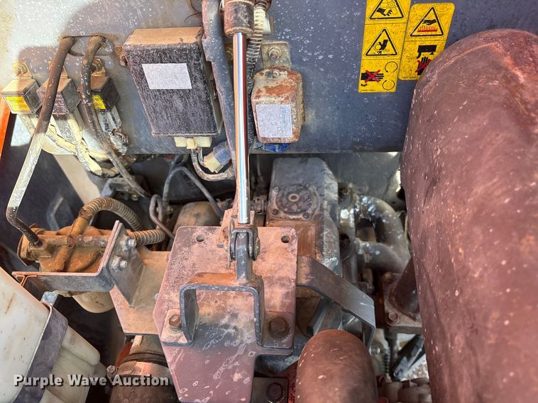 image for item ES8501 Kioti DK35SE MFWD tractor