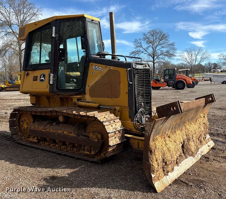 image for item ES8502 2005 John Deere 650J LT dozer