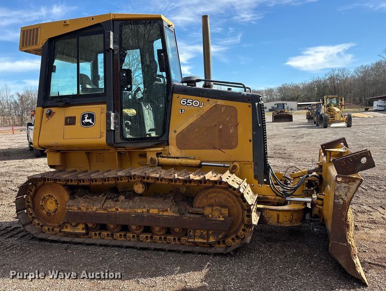 image for item ES8502 2005 John Deere 650J LT dozer