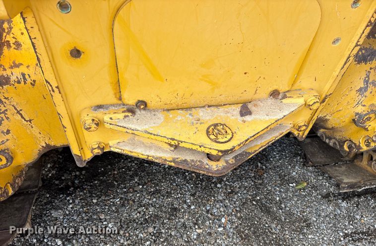 image for item ES8502 2005 John Deere 650J LT dozer