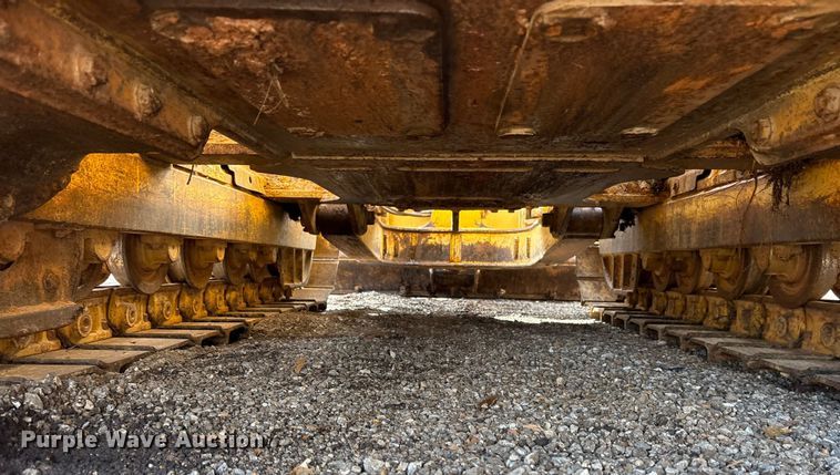 image for item ES8502 2005 John Deere 650J LT dozer