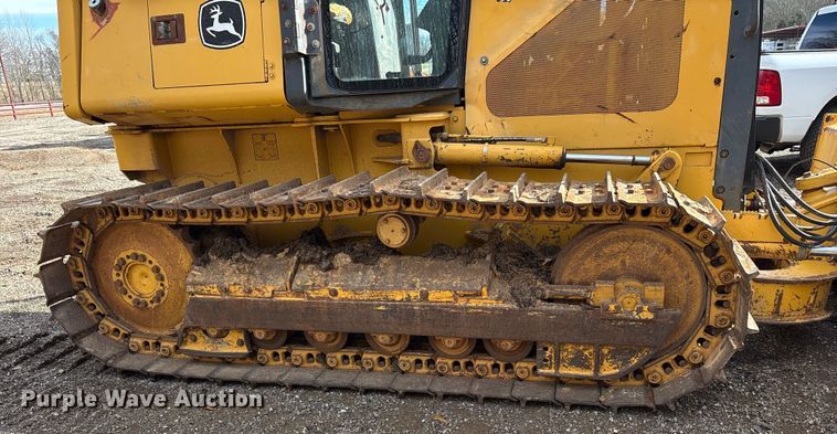 image for item ES8502 2005 John Deere 650J LT dozer