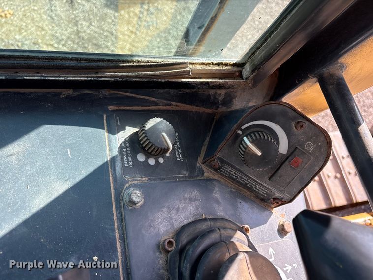 image for item ES8503 2006 John Deere 550J LT dozer