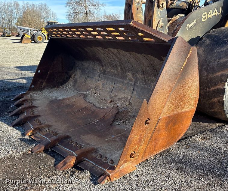 image for item ES8504 2007 John Deere 844J wheel loader